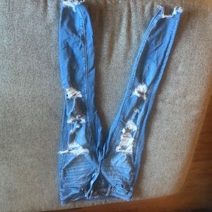 American Eagle ripped jeans . Skinny /ankle. Size 2 short